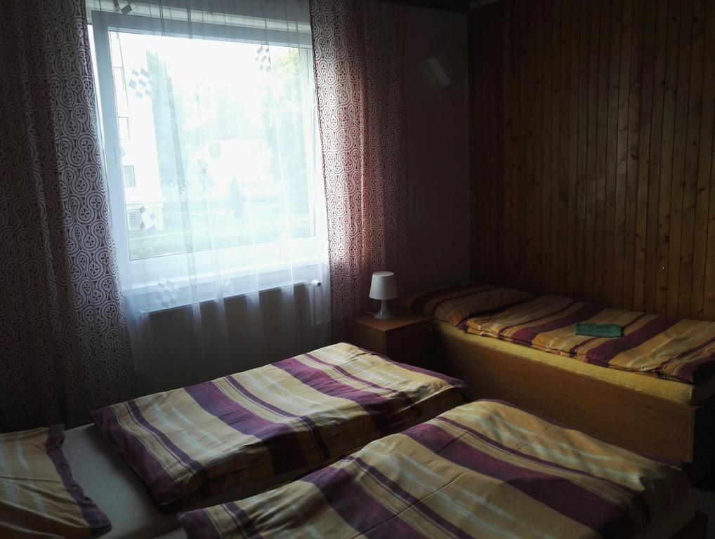Penzion Tenis Podiebrady Zewnętrze zdjęcie
